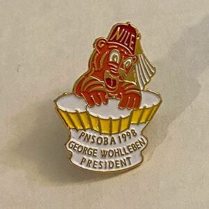 Shriners Nile Tiger Playing Drums Vintage PNSOBA 1998 Wohlleben Lapel Pin
